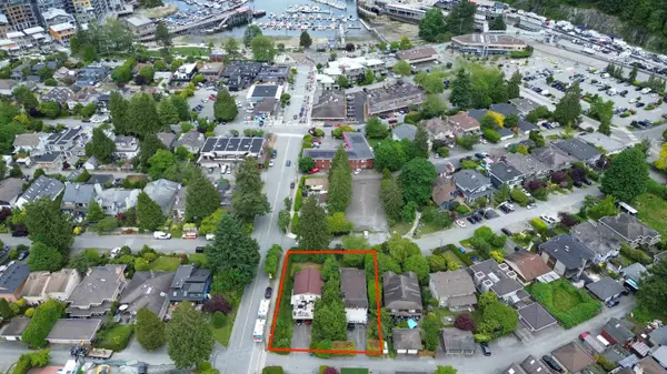 West Vancouver, BC V7W 2B6,6544 Royal AVE