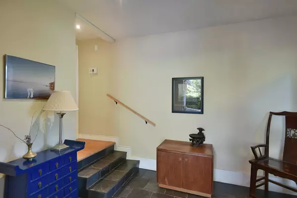 Sechelt, BC V7Z 0G7,5345 Selma Park RD