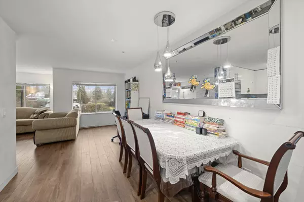 Maple Ridge, BC V2X 6C4,11671 Fraser ST #201