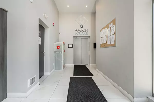 Surrey, BC V3S 0B6,14468 72 AVE #307