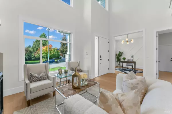 Surrey, BC V4A 6G7,1810 142 Street ST