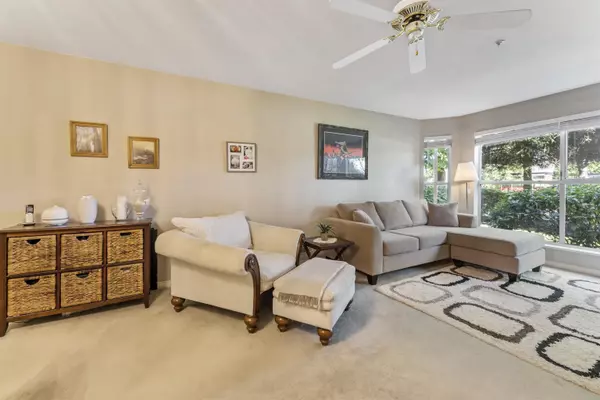 Surrey, BC V3W 1G9,7171 121 ST #110