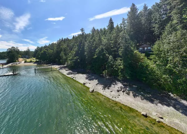 Mayne Island, BC V0N 2J2,706 Horton Bay RD