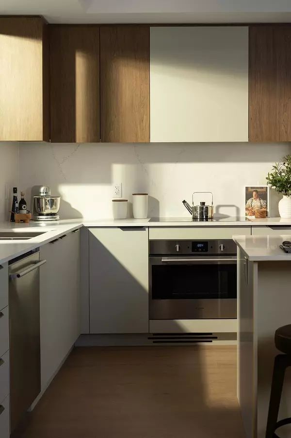 Coquitlam, BC V3E 3H2,3535 Highland DR #128