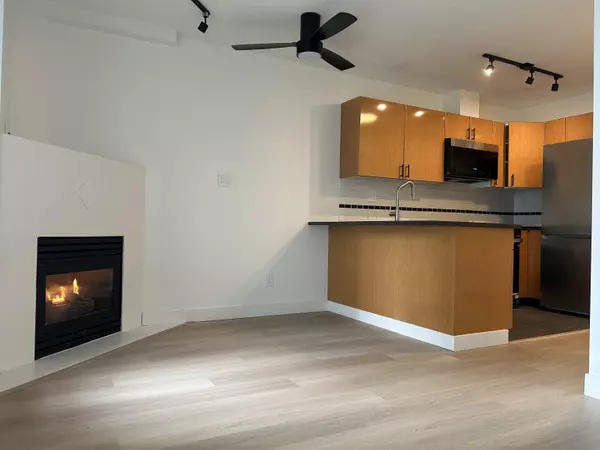 Vancouver, BC V6B 2W6,939 Homer ST #706