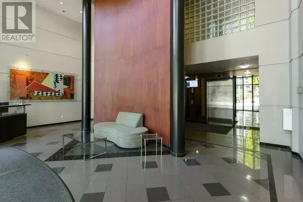 Vancouver, BC V6B 2W6,939 Homer ST #706