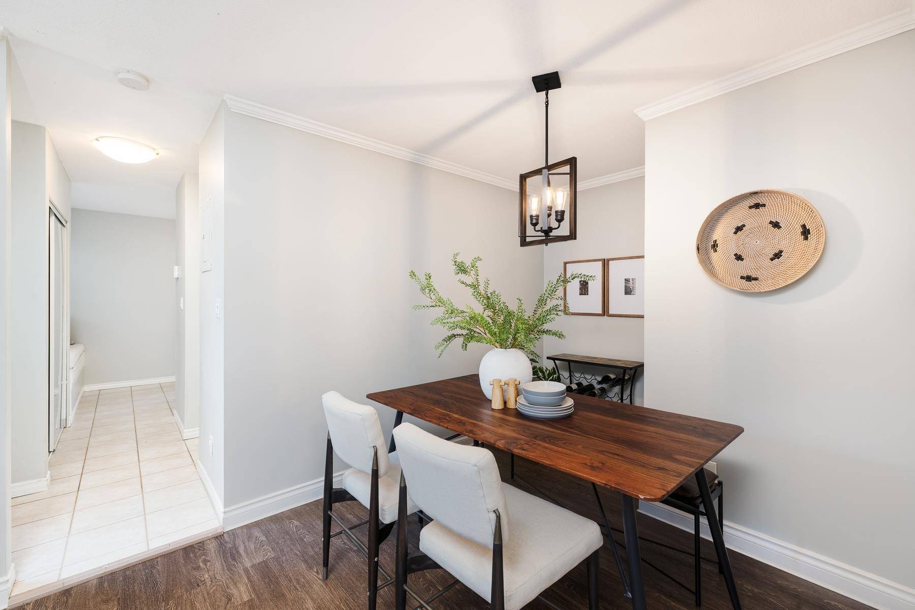 Port Moody, BC V3H 4L9,2223 St. Johns ST #8