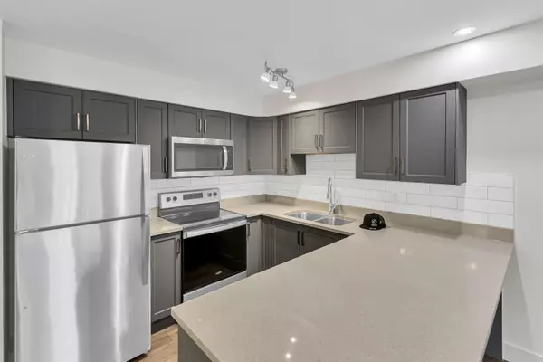 Abbotsford, BC V2T 0A8,30515 Cardinal AVE #319