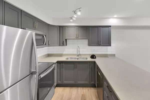 Abbotsford, BC V2T 0A8,30515 Cardinal AVE #319