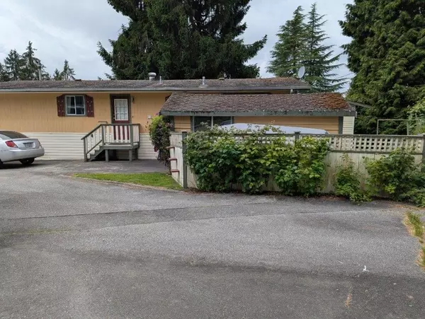 Coquitlam, BC V3K 5A9,201 Cayer ST #1