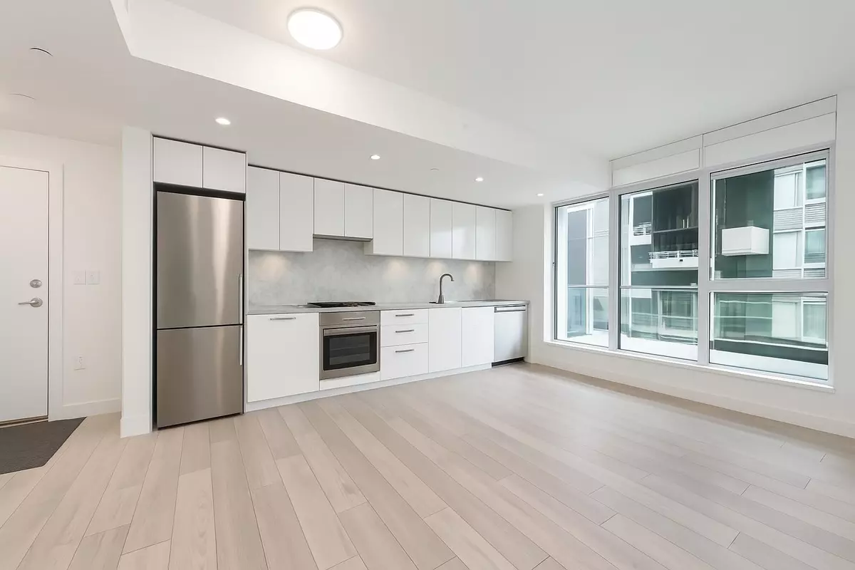 Vancouver, BC V5S 0H6,3581 E Kent Avenue North #808