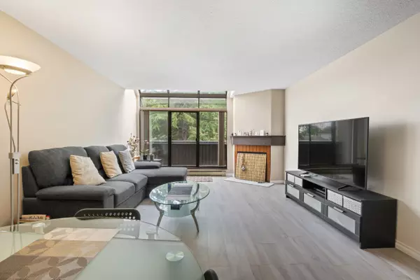 Richmond, BC V6Y 1X8,7340 Moffatt RD #220