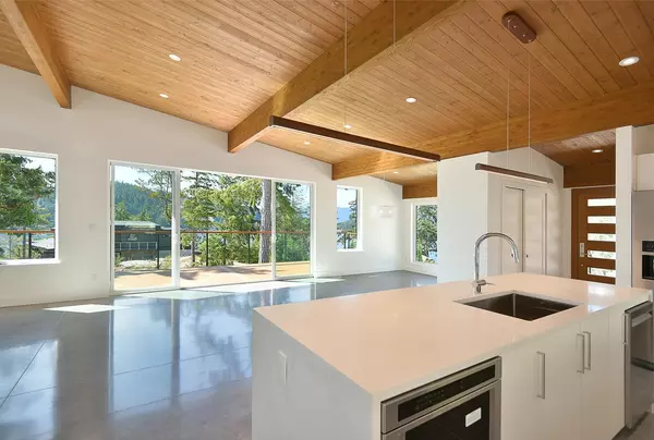 Garden Bay, BC V0N 1S1,13246 Pinehaven HTS