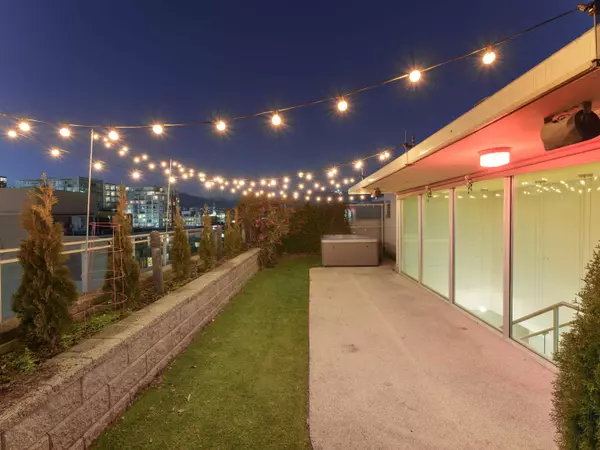 Vancouver, BC V6A 0B4,221 Union ST #801