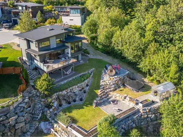 2258 Windsail PL,  Squamish,  BC V8B 0T6