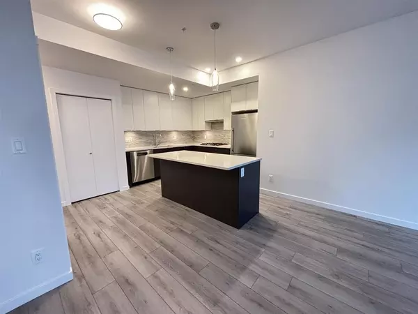 Maple Ridge, BC V2X 9J6,11641 227 ST #102