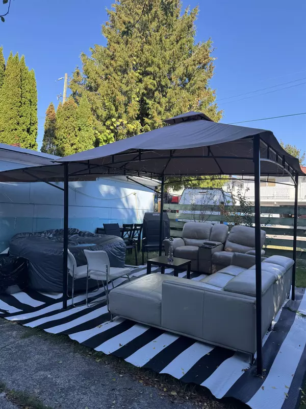 Vancouver, BC V6P 4R9,8236 Haig ST