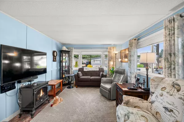 Abbotsford, BC V2T 4T1,31313 Livingstone AVE #11