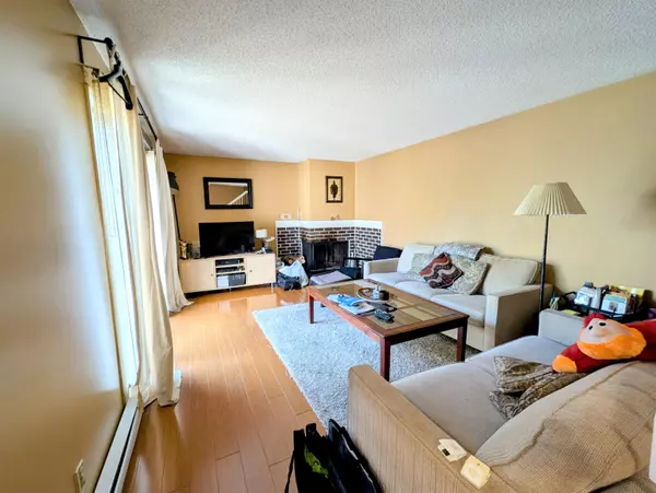 Delta, BC V4M 3T9,5421 10 AVE #129