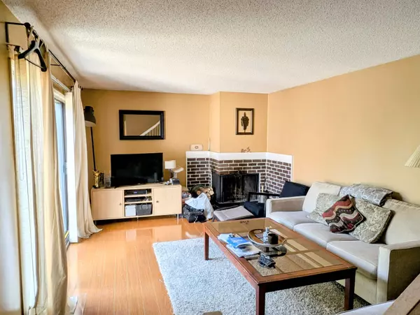 Delta, BC V4M 3T9,5421 10 AVE #129