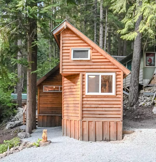 Sunshine Valley, BC V0X 1L5,H56 Blueberry CRES