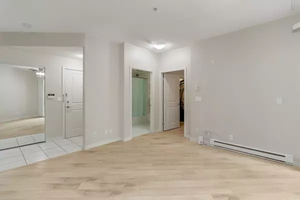 Surrey, BC V3T 0A5,10455 University DR #101