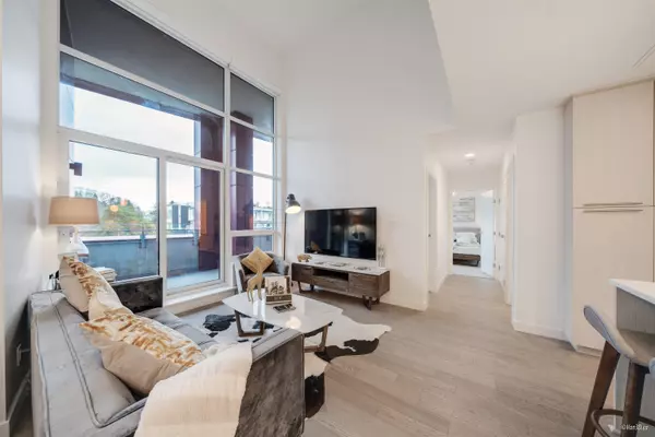 Vancouver, BC V5Z 0H6,5033 Cambie ST #602