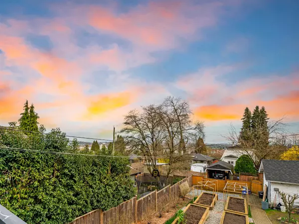 North Vancouver, BC V7L 3Z3,550 Sutherland AVE