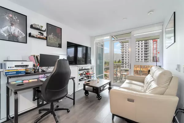 Coquitlam, BC V3J 0K3,652 Whiting WAY #708