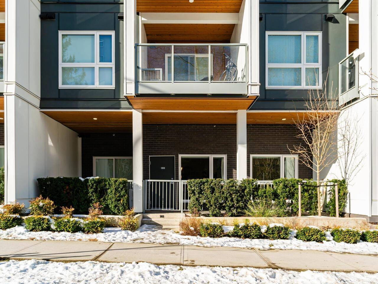 Langley, BC V2Y 2B7,8447 202 ST #A102