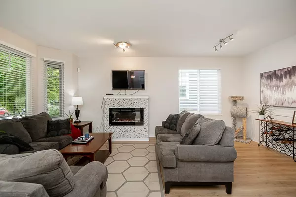 Surrey, BC V4N 5T8,6575 192 ST #22