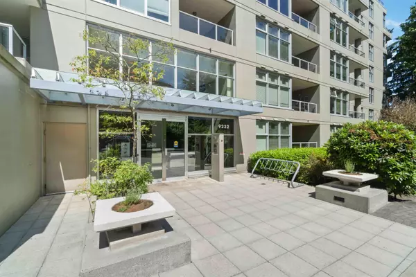 Burnaby, BC V5A 0A3,9232 University CRES #502
