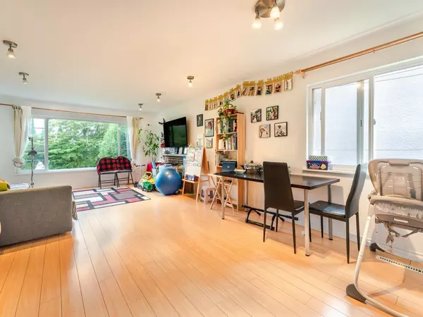 Vancouver, BC V5P 1L6,2216 E 41st AVE