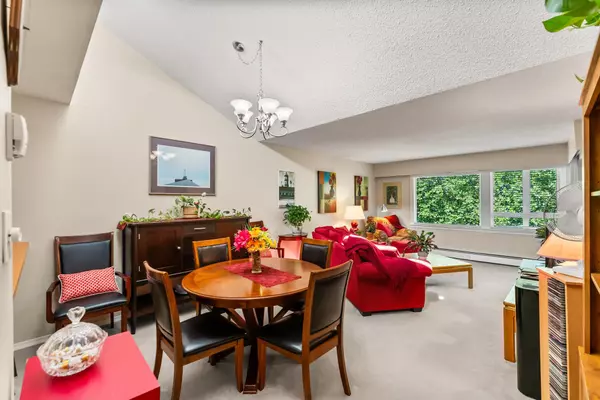 Richmond, BC V6X 1M6,11240 Daniels RD #310