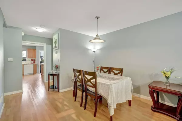 Surrey, BC V3W 1P3,12738 66 AVE #15