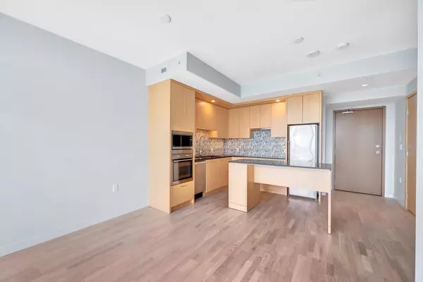 Surrey, BC V3T 0K2,13495 Central AVE #2407