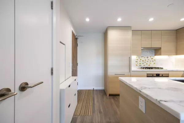 Port Moody, BC V3H 0M2,308 Morrissey RD #1806