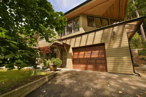 Mayne Island, BC V0N 2J2,297 Wood Dale DR