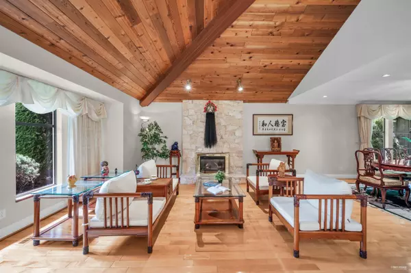 Delta, BC V4E 2Z2,11681 Summit CRES