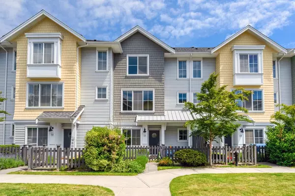 Ladner, BC V4K 0C4,5550 Admiral WAY #139