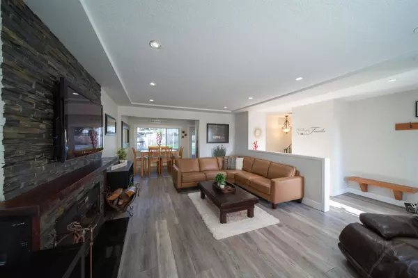 Surrey, BC V3V 3Z1,9724 115a ST