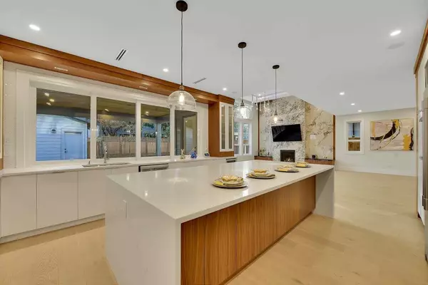 Delta, BC V4L 1H9,5712 16a AVE