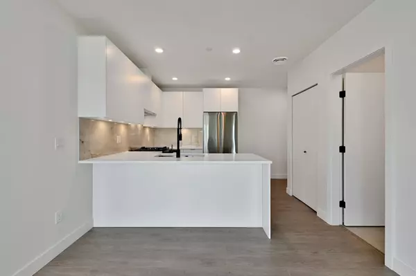 Surrey, BC V3T 0W1,13238 105 AVE #308