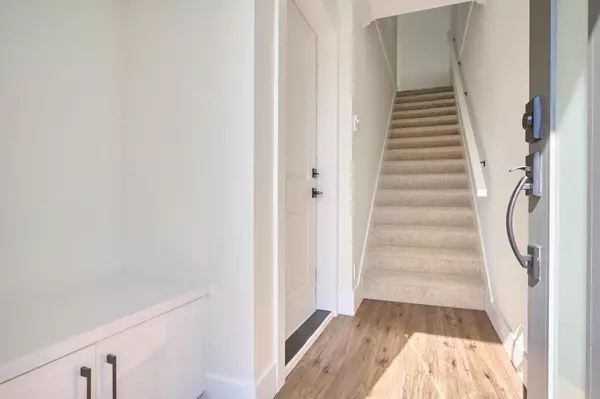 New Westminster, BC V3M 6S1,1115 Roma AVE #27