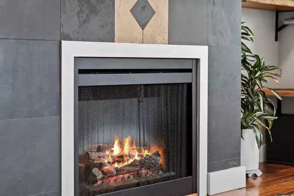 Port Moody, BC V3H 5K4,801 Klahanie DR #209