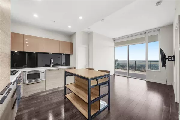 Burnaby, BC V5H 0H8,6383 Mckay AVE #2904