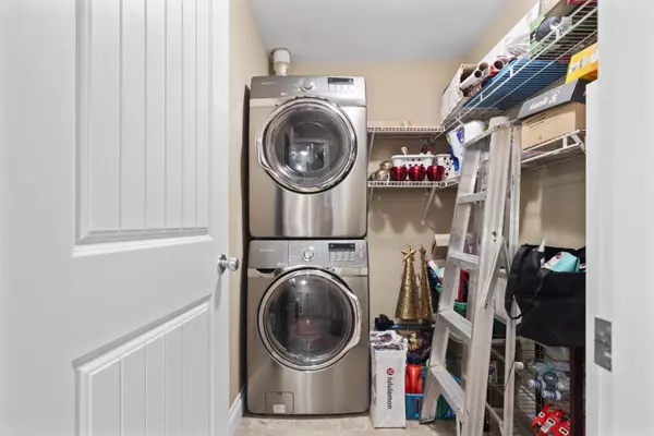 Maple Ridge, BC V2X 8Y7,12258 224 ST #319