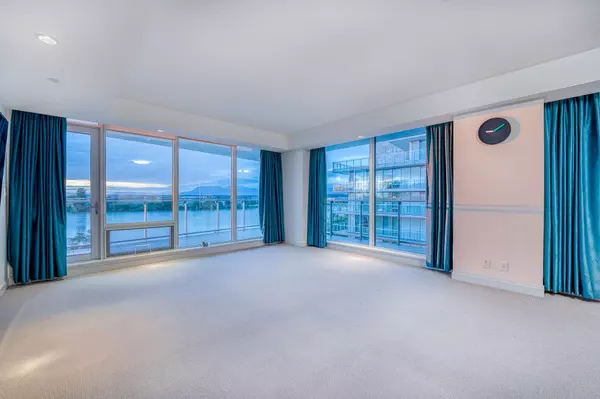 Richmond, BC V7C 0C3,6611 Pearson WAY #402