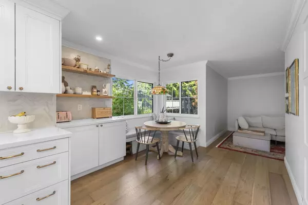 North Vancouver, BC V7P 2E4,1682 W 21st ST