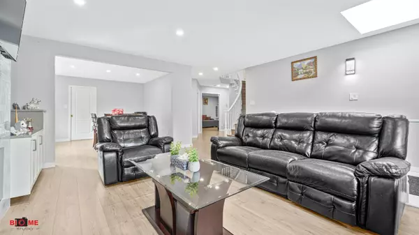 Surrey, BC V3W 0L7,12478 69 AVE